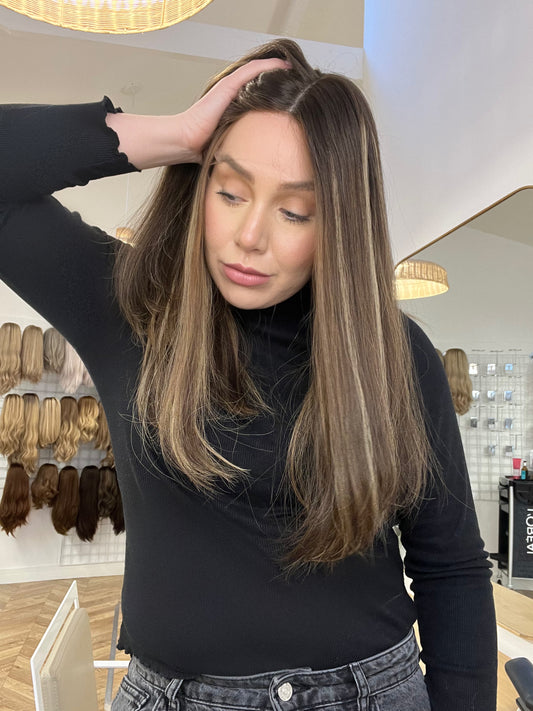 Dolly - Luxury Lace Top Wig