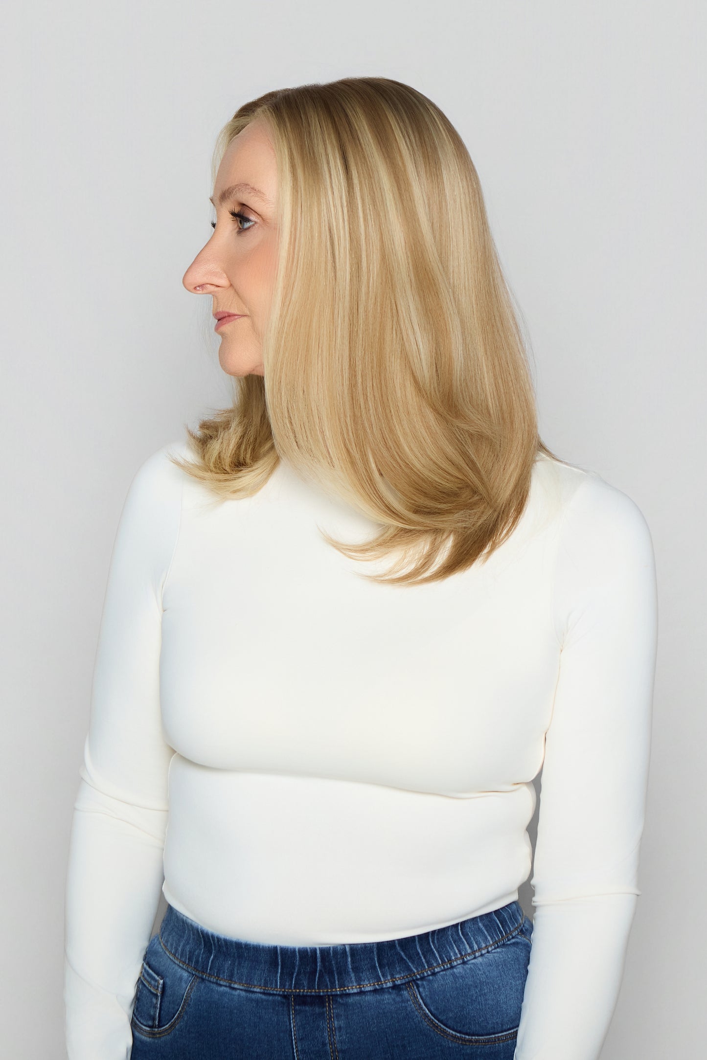 Maya - luxury lace topper